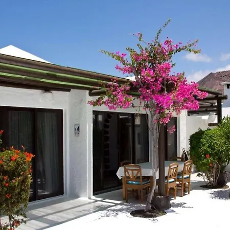 Playa Blanca Sleeps 6 Pool Wifi Willa *