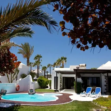 Playa Blanca Sleeps 6 Pool Wifi Willa *