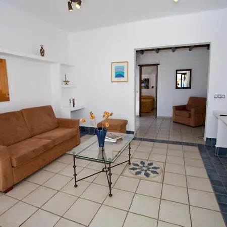 Playa Blanca Sleeps 6 Pool Wifi Willa *